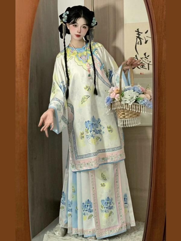 Authentic Hanfu - Heavy-Duty Reproduction of Qing Dynasty Han Women's Embroidered Gown Set