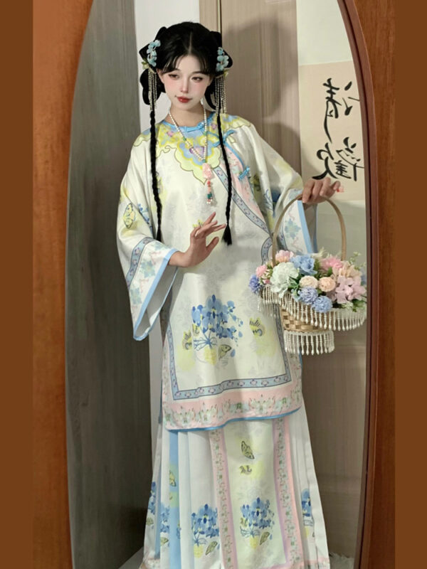 Authentic Hanfu - Heavy-Duty Reproduction of Qing Dynasty Han Women's Embroidered Gown Set