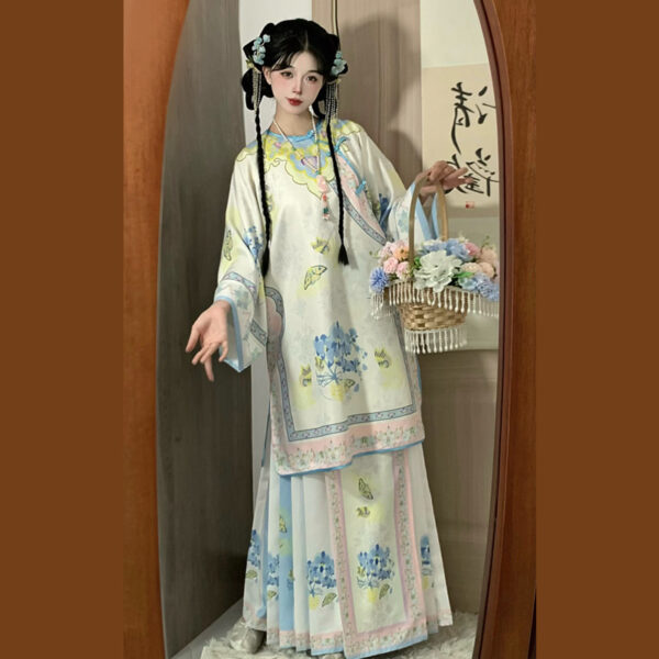 Authentic Hanfu - Heavy-Duty Reproduction of Qing Dynasty Han Women's Embroidered Gown Set
