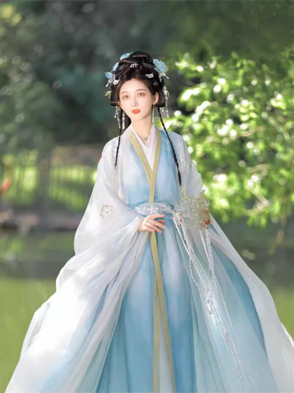 2024 Original Tang Dynasty Style Loose Sleeve Gown with Heavy Embroidery - Autumn Collection
